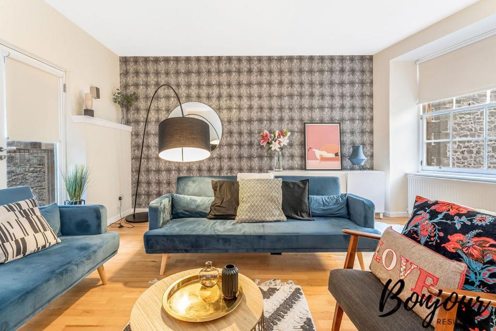 Spacious 2Br-1Ba - Grassmarket - Free Parking By Bonjour Residences إدنبرة المظهر الخارجي الصورة