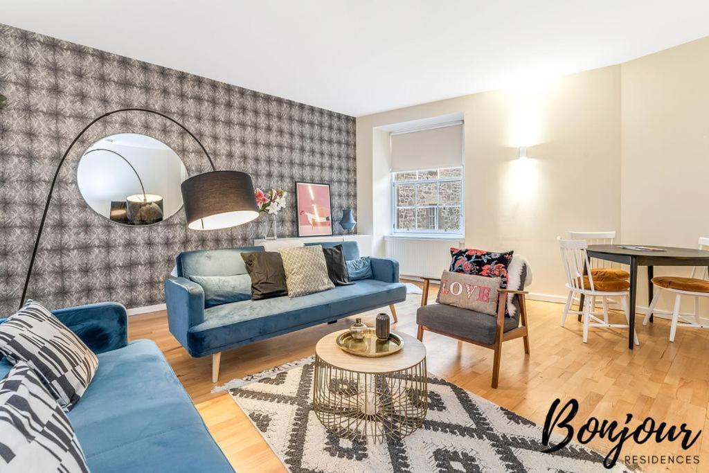 Spacious 2Br-1Ba - Grassmarket - Free Parking By Bonjour Residences إدنبرة المظهر الخارجي الصورة