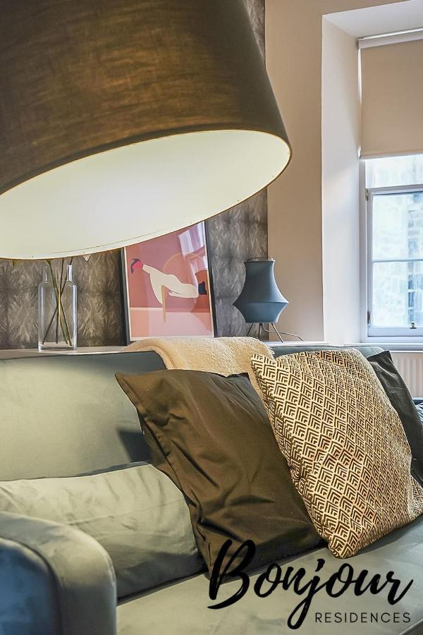 Spacious 2Br-1Ba - Grassmarket - Free Parking By Bonjour Residences إدنبرة المظهر الخارجي الصورة
