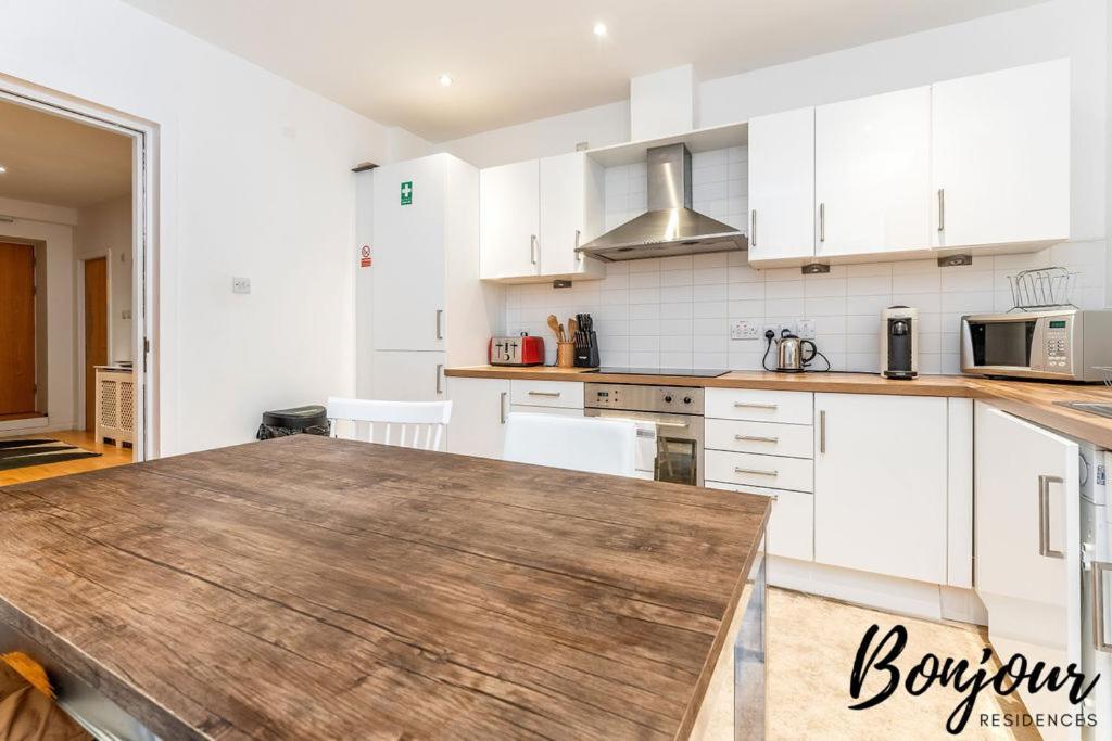 Spacious 2Br-1Ba - Grassmarket - Free Parking By Bonjour Residences إدنبرة المظهر الخارجي الصورة