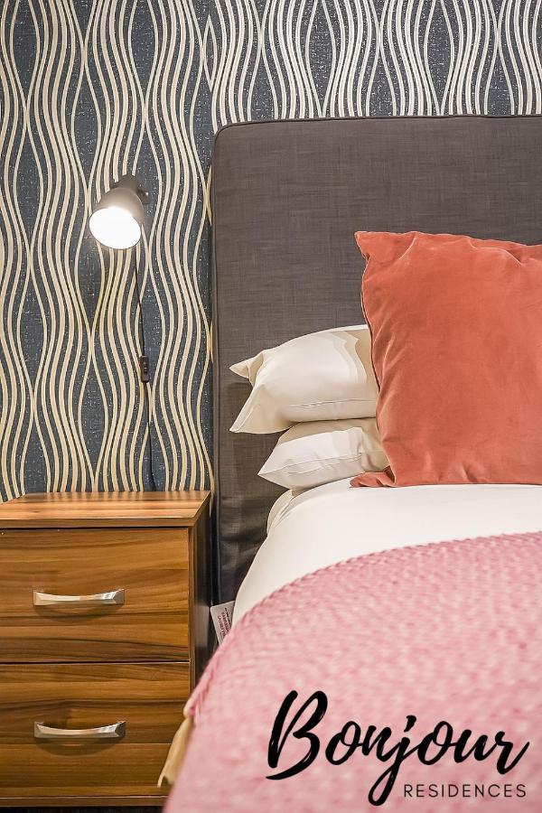 Spacious 2Br-1Ba - Grassmarket - Free Parking By Bonjour Residences إدنبرة المظهر الخارجي الصورة