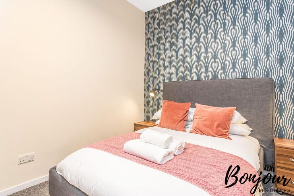 Spacious 2Br-1Ba - Grassmarket - Free Parking By Bonjour Residences إدنبرة المظهر الخارجي الصورة